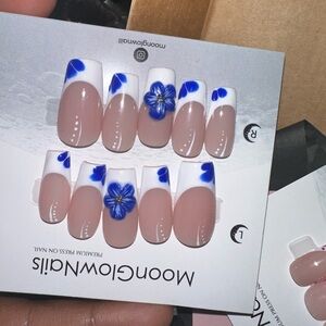 Customized Press-On Nails